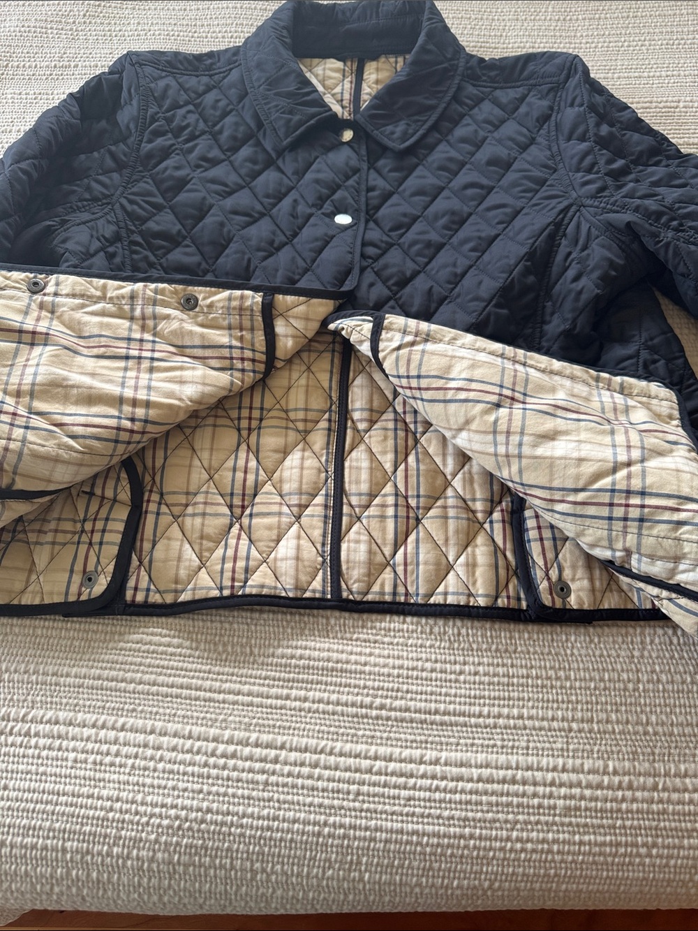 L.L. Bean Black Quilted Snap-Front Utility Jacket - Picture 4 of 8